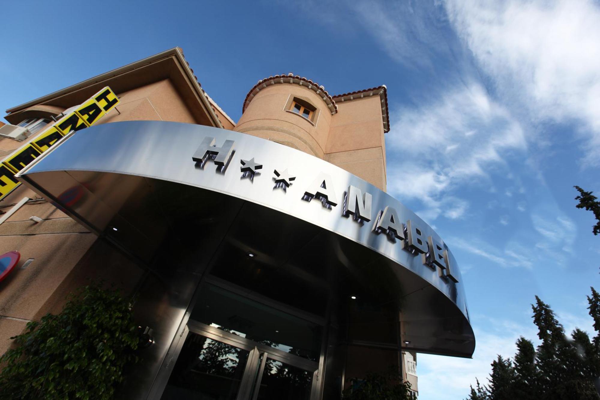 Hotel Anabel 바사 외부 사진